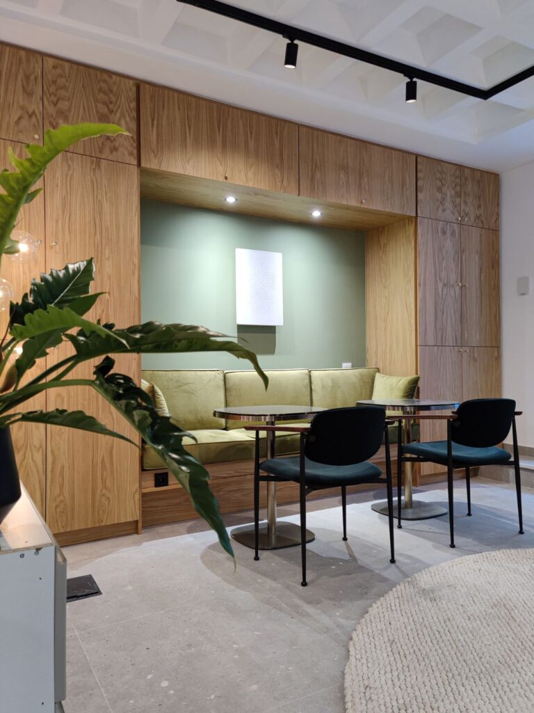 ΝΤΟΥΛΑΠΑ ΜΕ ΚΑΝΑΠΕ ΑΠΟ ΚΑΠΛΑΜΑ